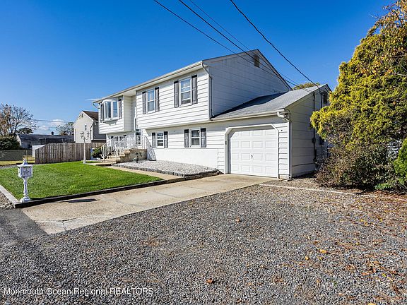 2nd image of 1144 Windward Ave