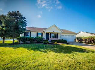 402 Picket Fence Dr, Wentzville, MO 63385