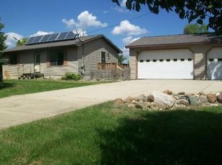 10797 Kinneville Rd, Eaton Rapids, MI 48827