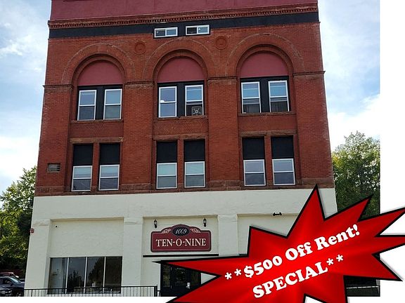 3rd image of 1009 Concord St N #201