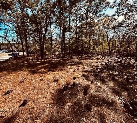 4th image of 350 McQuillan Dr