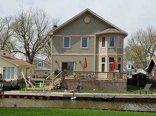 25 Atwater Pkwy, Fox Lake, IL