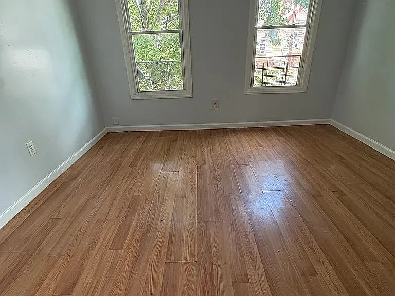 139 Garside St #B — Photo 3