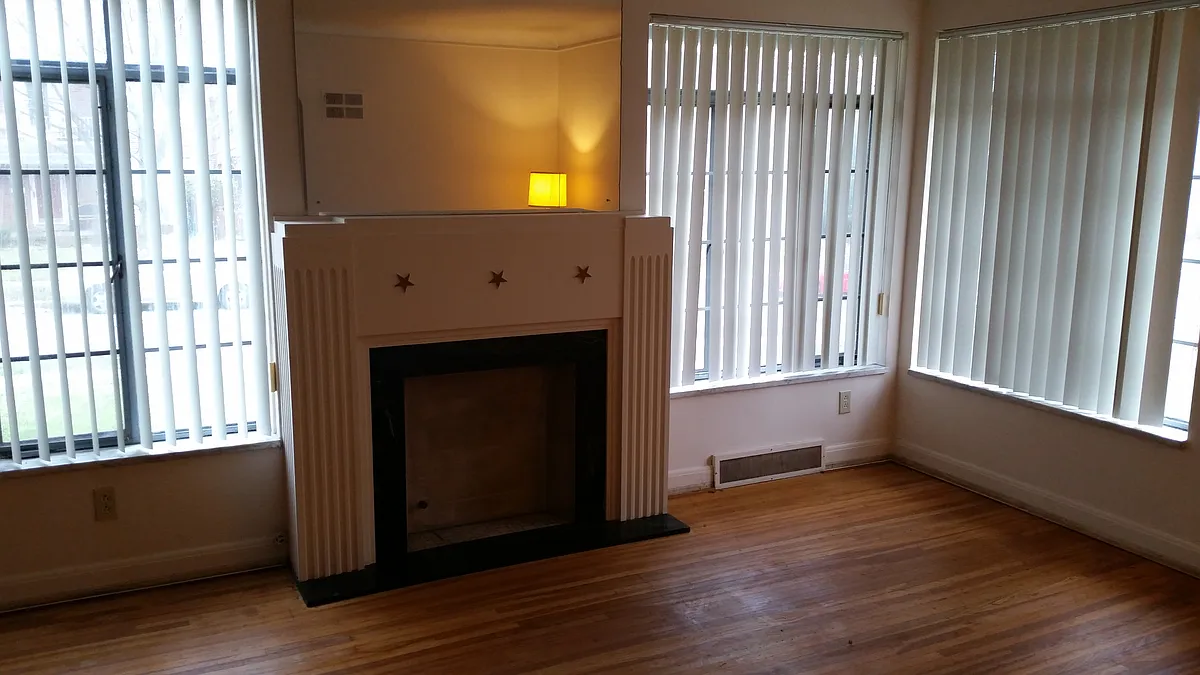Building Photo - 2130 Wyndhurst Rd #2