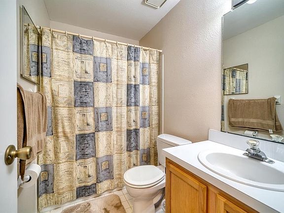 4th image of 1133 Somerset Cir S