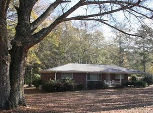 1561 Wax Rd SE, Silver Creek, GA 30173