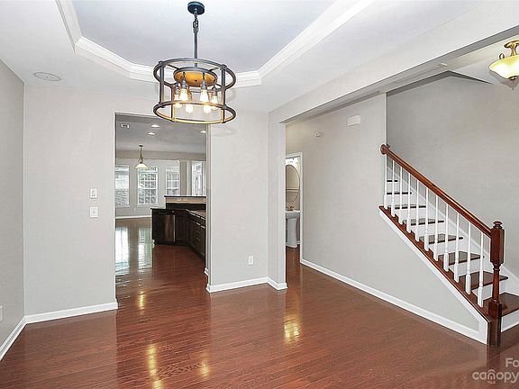 3rd image of 5735 Mossdale Ln
