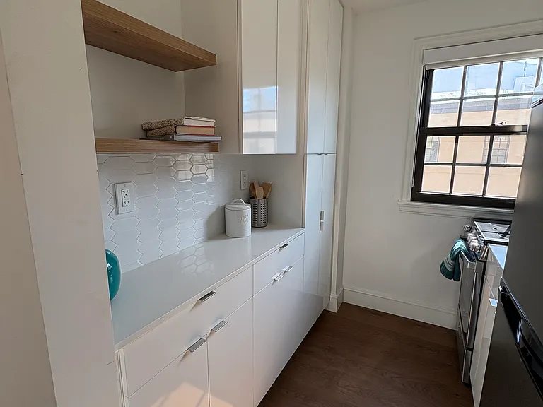 1210 Massachusetts Ave #2F — Photo 6