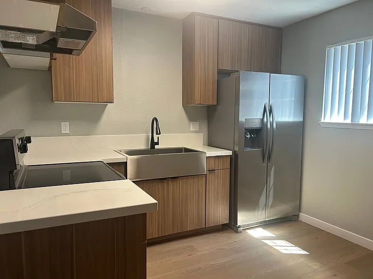 Villa Del Sol Apartments — Photo 176