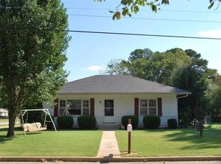 494 Barham Ave, Henderson, TN 38340