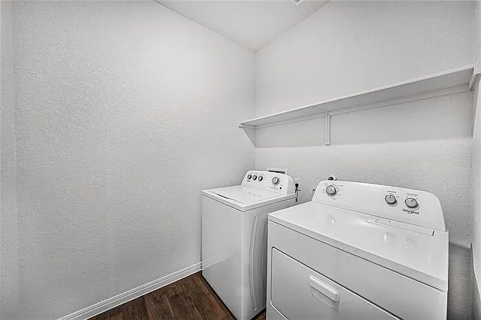 121 Mackinac Ln — Photo 14