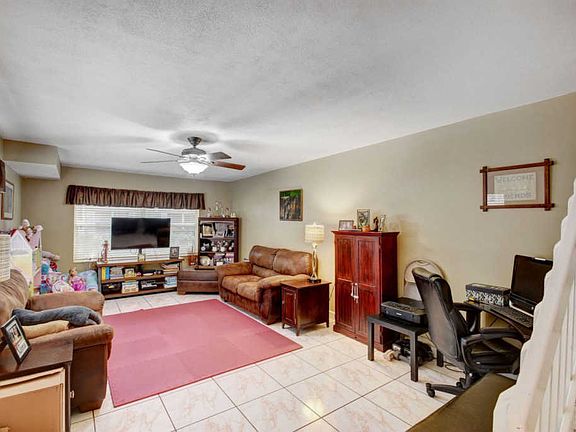 5th image of 1948 Stratford Way