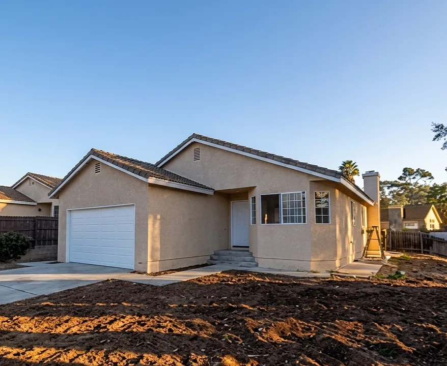 585 Hildale Cir