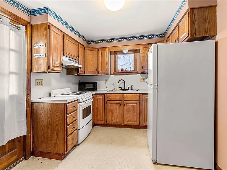 22 Woodland St #2 — Photo 6