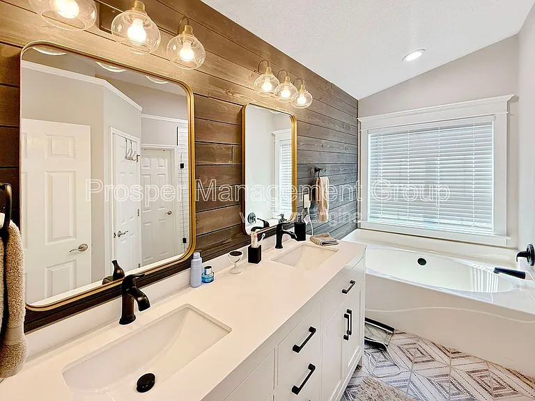578 Carters Grove Rd — Photo 17