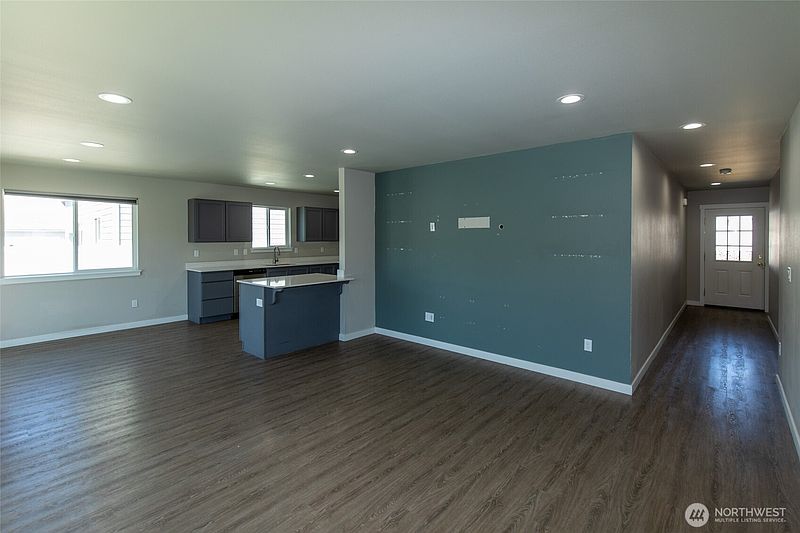 4th image of 2362 SE Marlette Road