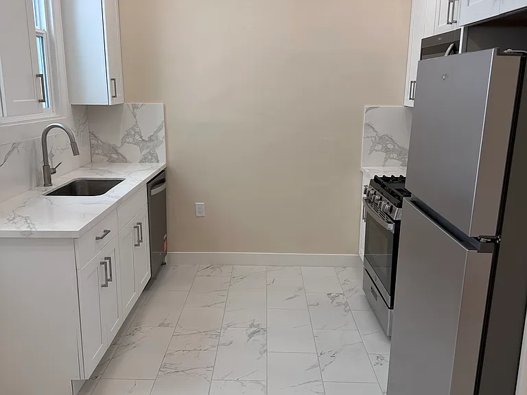 2140 Fell St #104 — Photo 6