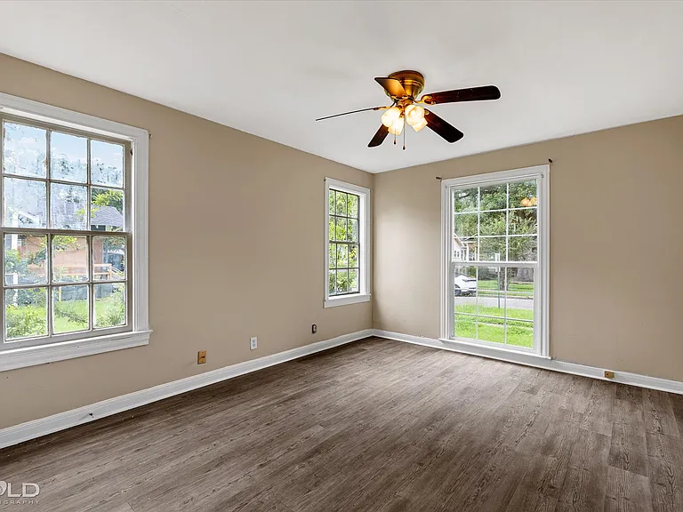 2623 Dillard St — Photo 23