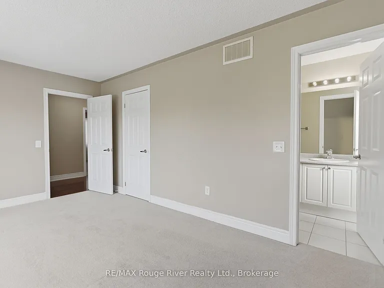 138 Kersey Cres — Photo 38