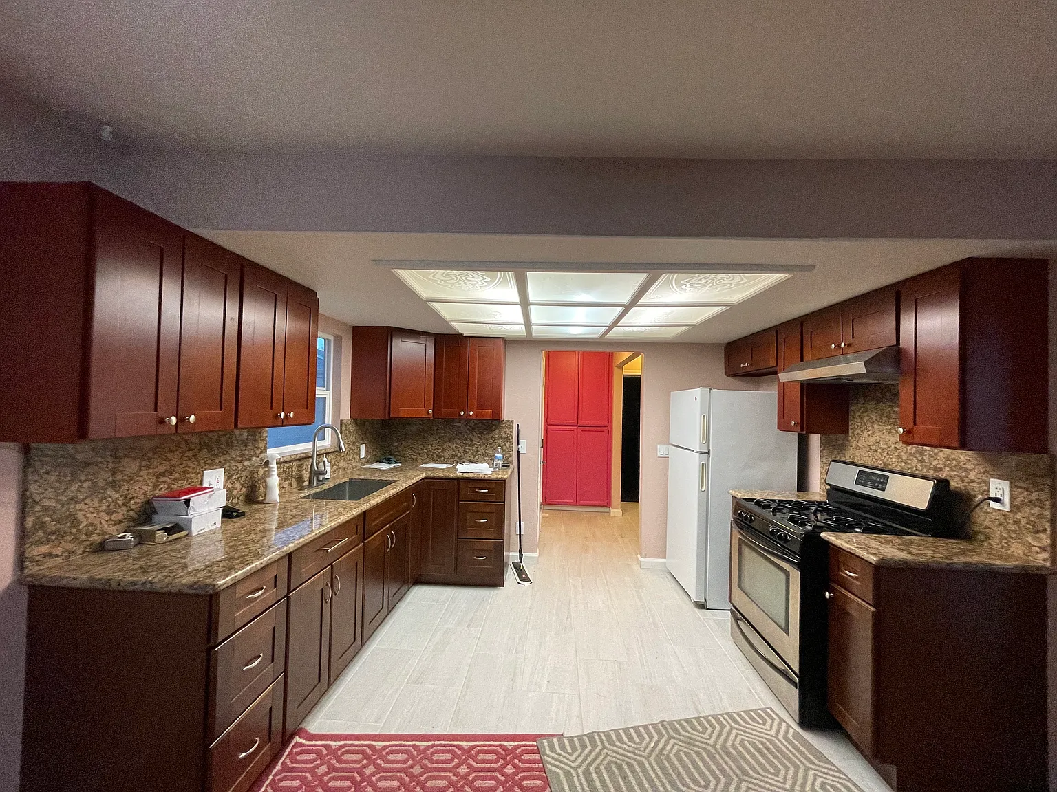 2 bed, 1030 sqft, $2,795 — Photo 2
