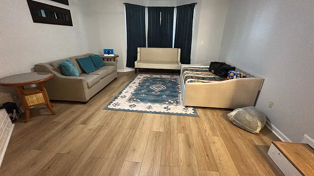 5 bed, 3000 sqft, $8,495 — Photo 3