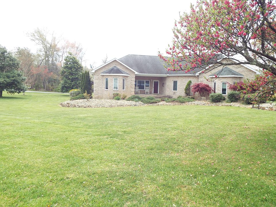 1st image of 1105 Arrowhead Dr