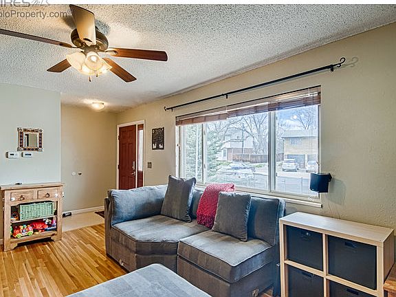 Entry into living room