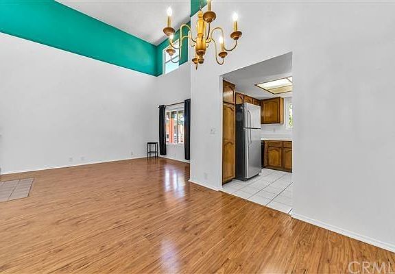 5th image of 24536 Park St