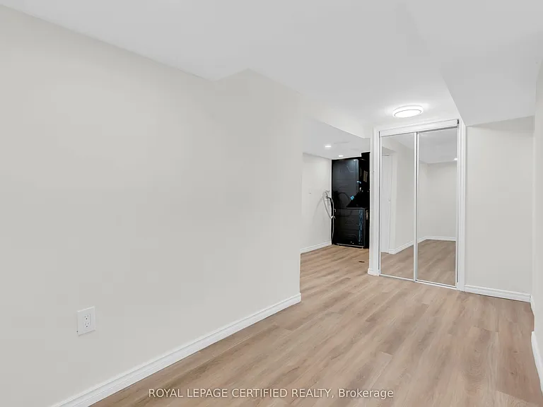 1398 Rebecca St — Photo 9