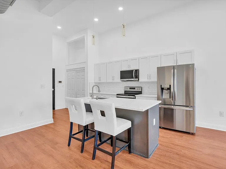 1406 Fairmount Ave #12 — Photo 4