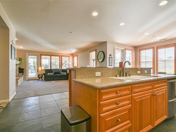 4th image of 3261 Briar Ct