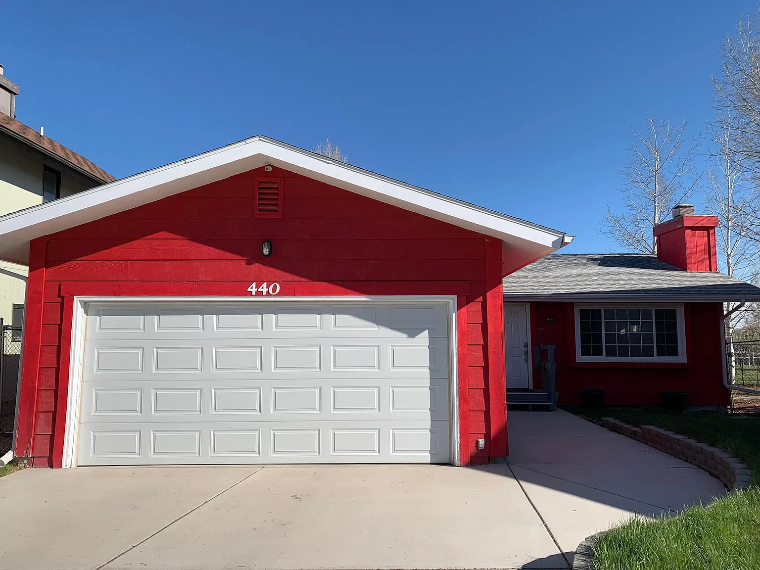 5 bed, 2016 sqft, $2,250 — Photo 1