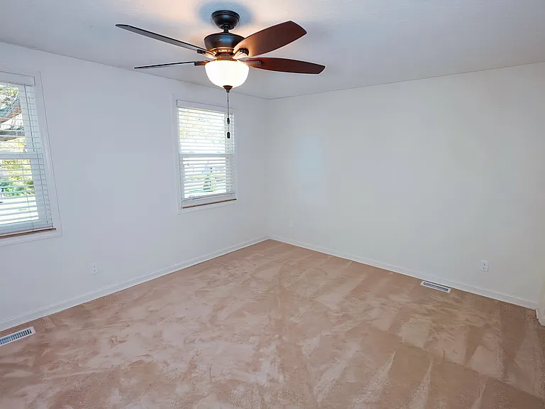 8711 Blessing Dr — Photo 5