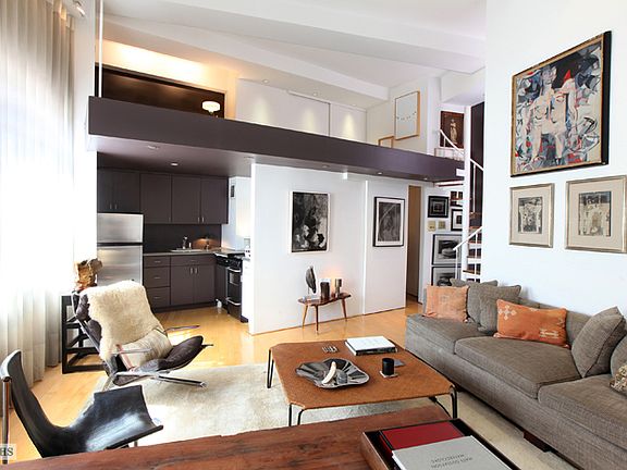 2nd image of 111 4th Ave APT 1O