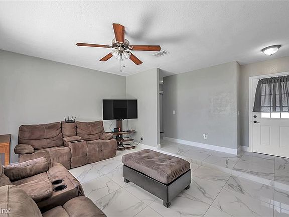 3rd image of 3512 Westfield Dr