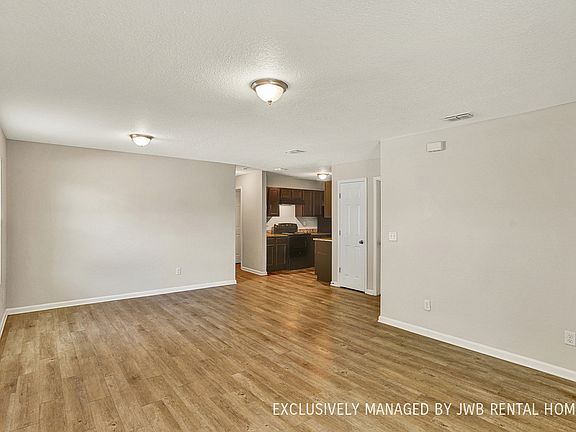 5th image of 7987 Dekle Ave