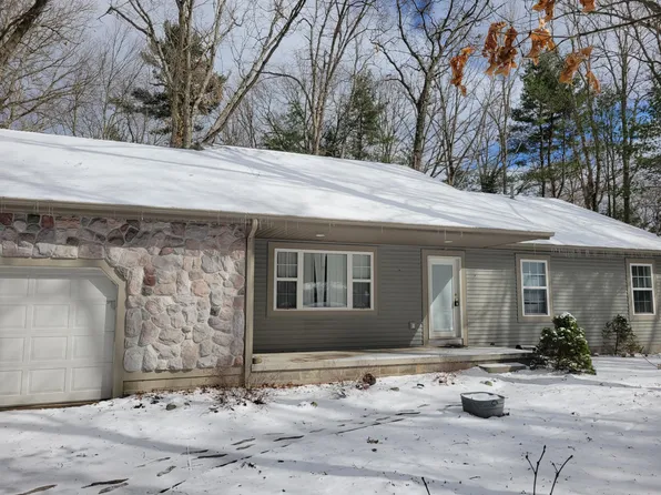 2676 Pillon Rd, Twin Lake, MI 49457