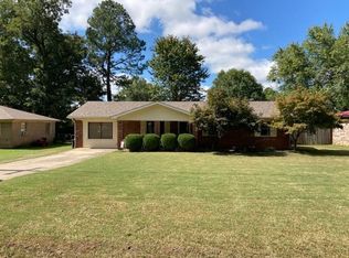 12 S 40th St, Van Buren, AR 72956
