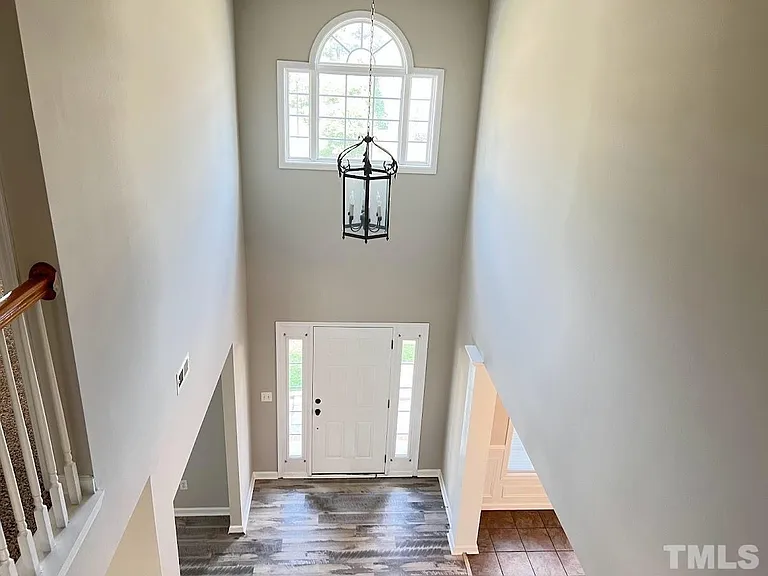 201 October Glory Ln — Photo 11