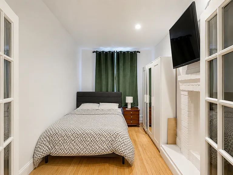 668 6th Ave #3 — Photo 7
