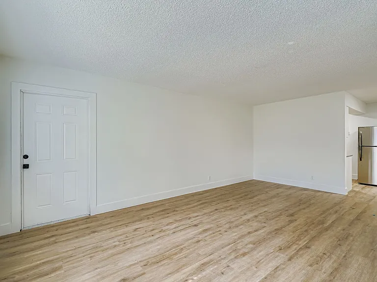 Brisa Apartment Homes — Photo 18