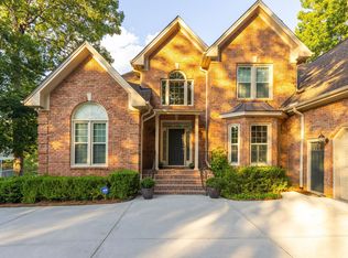 214 Turquoise Creek Dr, Cary, NC 27513