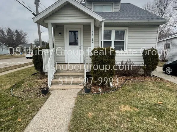 805 Comfort St, Lansing, MI 48915