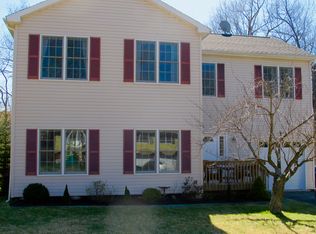 8 Cardinal Rd, Highland Lakes, NJ 07422