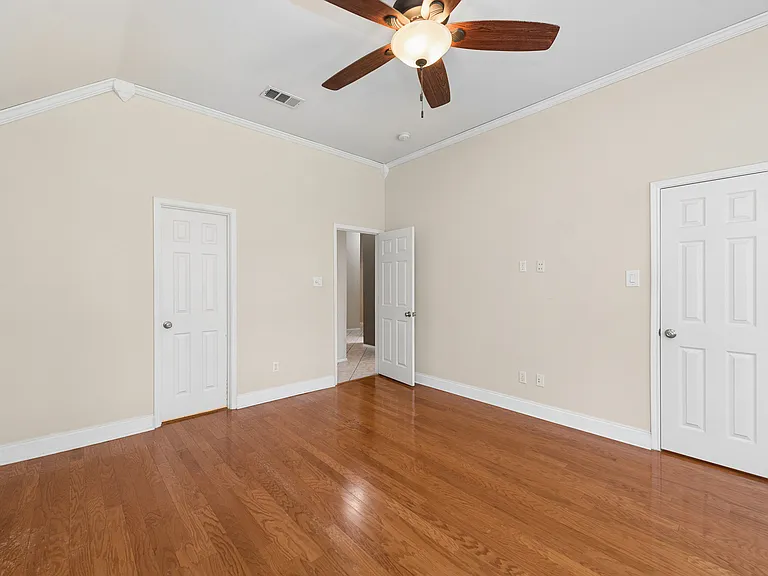 9733 Lovers Ln — Photo 18