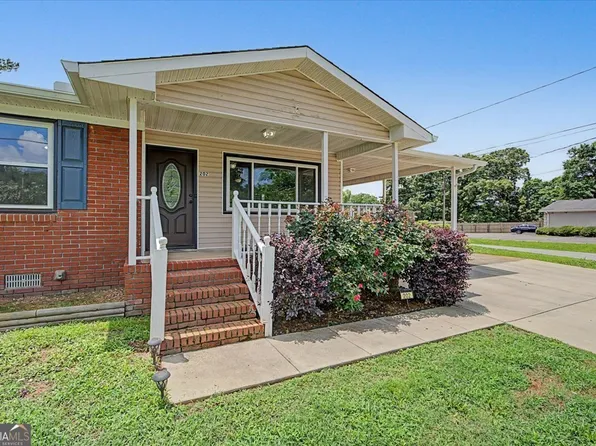 202 Plantation Ave, Cedartown, GA 30125