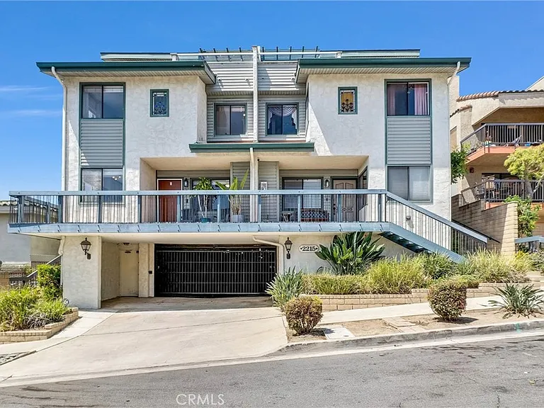 2215 Molino Ave #2215B — Photo 44