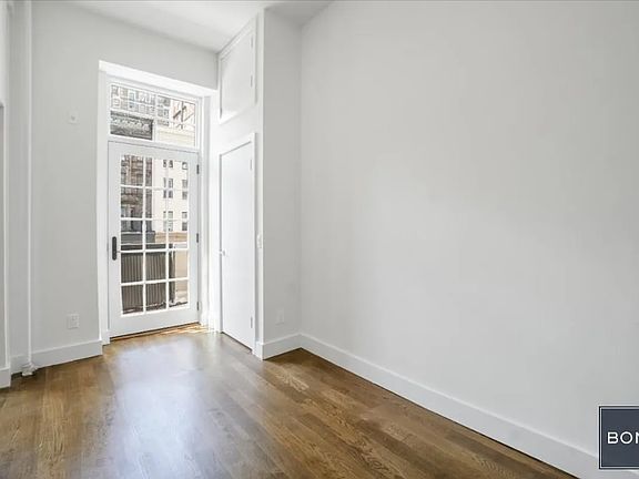 4th image of 157 W 72nd St APT 3F