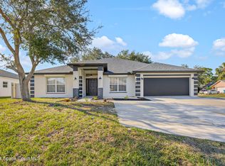 596 Atlantic Ave NE, Palm Bay, FL 32907