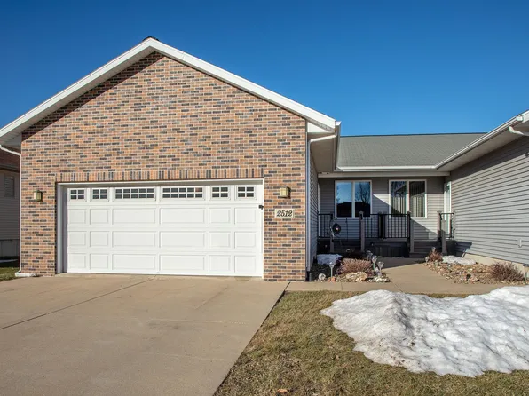 2512 Park 3rd Ave NW, Waverly, IA 50677
